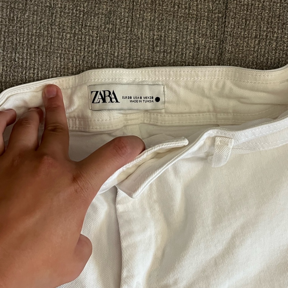 Zara jeans size 6!